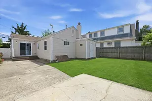 12 Annuskemunnica Rd, Babylon, NY 11702 - Photo 20