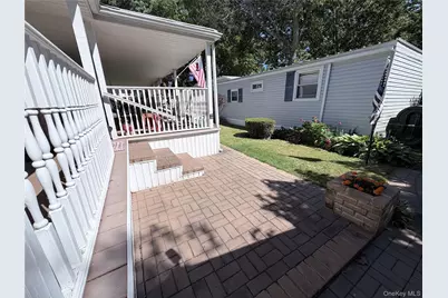 658 Sound Avenue #E-10, Calverton, NY 11933 - Photo 10