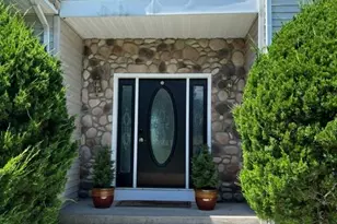 241 Old Castle Point Rd, Wappingers Falls, NY 12590 - Photo 4