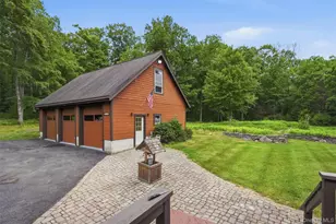 691 Peenpack Trail, Sparrow Bush, NY 12780 - Photo 8