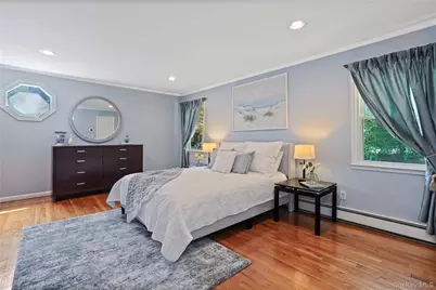 2 Rochambeau Drive, Hartsdale, NY 10530 - Photo 18