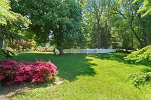 2 Rochambeau Dr, Hartsdale, NY 10530 - Photo 42