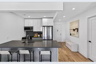 31-65 14th Street #3F, Astoria, NY 11106 - Photo 4