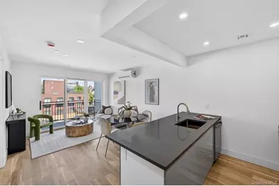 31-65 14th Street #3F, Astoria, NY 11106 - Photo 2