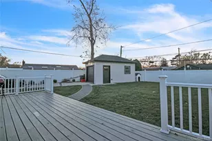 858 Prescott St, Valley Stream, NY 11580 - Photo 6