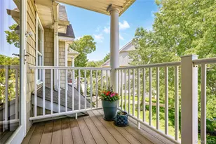 32 Della Dr, West Babylon, NY 11704 - Photo 12