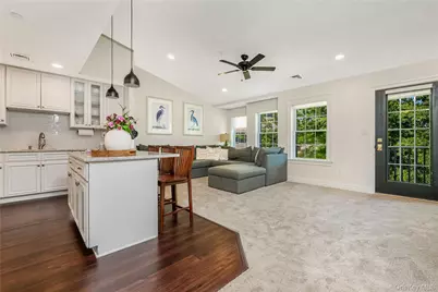 32 Della Drive, West Babylon, NY 11704 - Photo 4