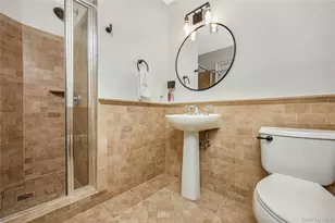 32 Della Dr, West Babylon, NY 11704 - Photo 8