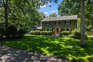 8 Washington Ave, East Setauket, NY 11733 - Photo 40