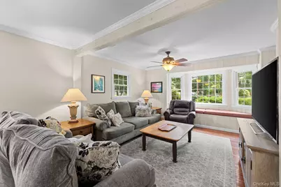 8 Washington Avenue, East Setauket, NY 11733 - Photo 10