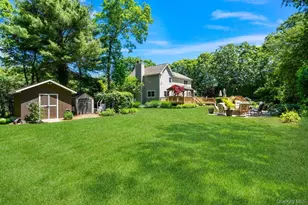 131 Jamaica Ave, Medford, NY 11763 - Photo 38