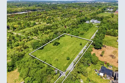 704 Hubbard Avenue, Aquebogue, NY 11901 - Photo 2