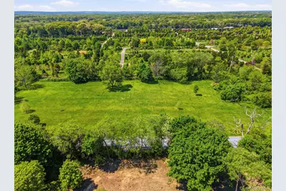 704 Hubbard Avenue, Aquebogue, NY 11901 - Photo 10