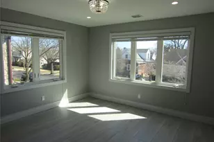 89 Kenneth Pl, New Hyde Park, NY 11040 - Photo 8