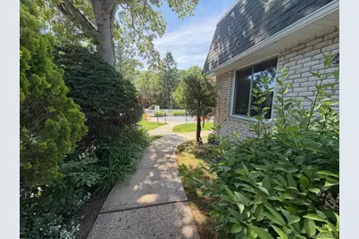 693 Blue Ridge, Patchogue, NY 11763 - Photo 4