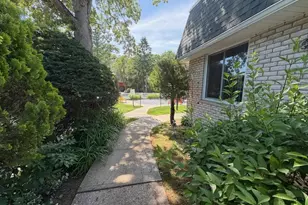 693 Blue Ridge, Patchogue, NY 11763 - Photo 4