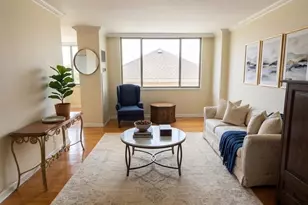 27110 Grand Central Pkwy, Floral Park, NY 11005 - Photo 6