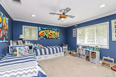 27 Winslow Lane, Smithtown, NY 11787 - Photo 24
