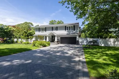 27 Winslow Lane, Smithtown, NY 11787 - Photo 2