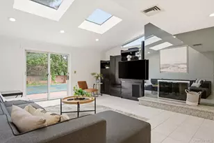 74 Rockland Dr, Jericho, NY 11753 - Photo 12