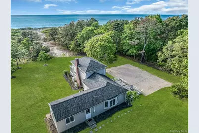 3651 Soundview Avenue, Peconic, NY 11958 - Photo 2