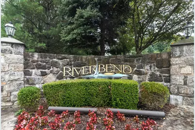 323 Waterside Close, Peekskill, NY 10566 - Photo 2