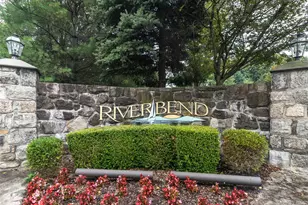 323 Waterside Close, Peekskill, NY 10566 - Photo 2