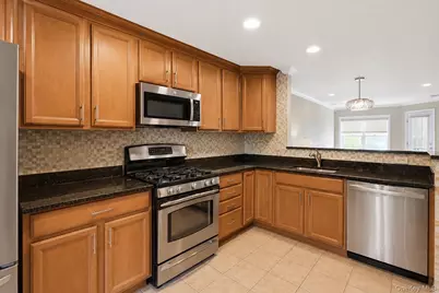323 Waterside Close, Peekskill, NY 10566 - Photo 10