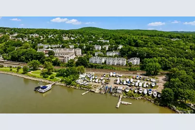 323 Waterside Close, Peekskill, NY 10566 - Photo 32