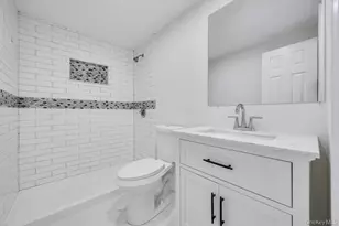 7 Sunrise Ln, Levittown, NY 11756 - Photo 22