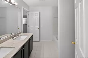 235 Kettles Ln, Medford, NY 11763 - Photo 24