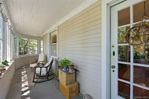 149 Maple Ave, Westbury, NY 11590 - Photo 26
