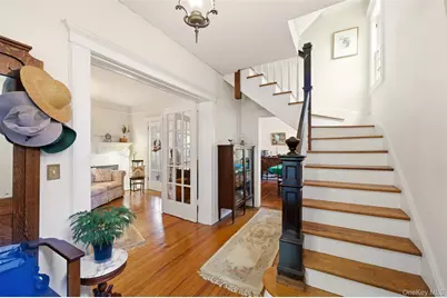 149 Maple Avenue, Westbury, NY 11590 - Photo 8