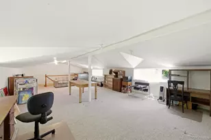 149 Maple Ave, Westbury, NY 11590 - Photo 34
