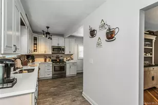 638 6th Ave, New Hyde Park, NY 11040 - Photo 12