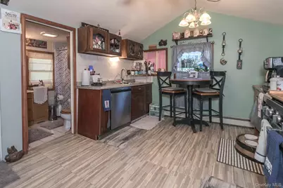 43 Oak Street, Greenwood Lake, NY 10925 - Photo 6