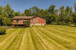 185 Crawford St, Pine Bush, NY 12566 - Photo 2