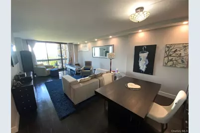 27010 Grand Central Parkway #10B, Floral Park, NY 11005 - Photo 4