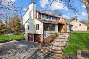 3 Indian Valley Rd, East Setauket, NY 11733 - Photo 2