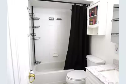 324 Post Avenue #1G, Westbury, NY 11590 - Photo 8