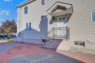 32 3rd Ave, New Hyde Park, NY 11040 - Photo 28