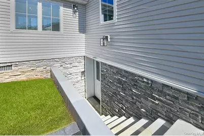 99 Kuhl Avenue, Hicksville, NY 11801 - Photo 24
