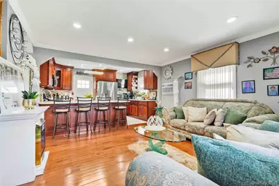 3 Ash Court, Hempstead, NY 11550 - Photo 8