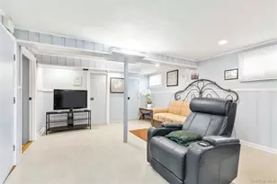3 Ash Ct, Hempstead, NY 11550 - Photo 14