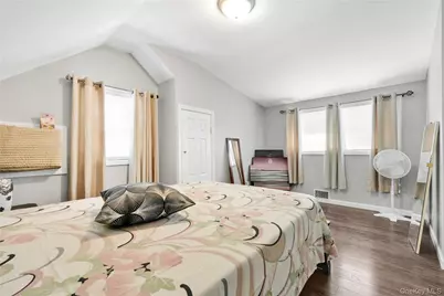 3 Ash Court, Hempstead, NY 11550 - Photo 20
