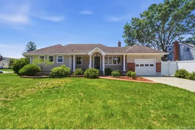 2934 Kinloch Road, Wantagh, NY 11793 - Photo 1