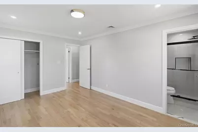 2934 Kinloch Road, Wantagh, NY 11793 - Photo 16