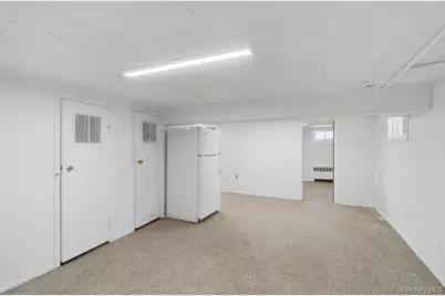2934 Kinloch Road, Wantagh, NY 11793 - Photo 24