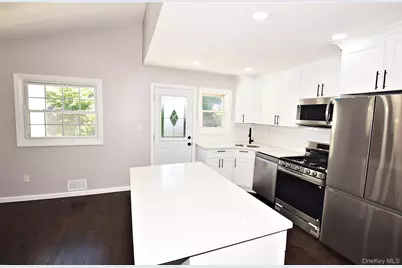 235 E 1st Street, Deer Park, NY 11729 - Photo 6