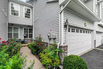 93 Meadow View Drive, Middletown, NY 10940 - Photo 2